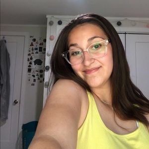 Meet your Posher, Veronique